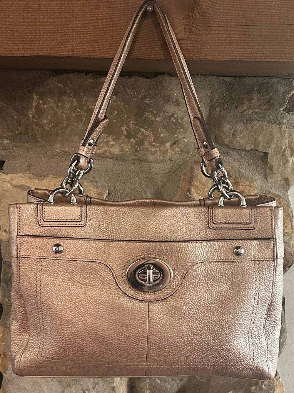 SOLD——-Coach Penelope Metallic Rose Gold Pebbled Leather Carryall Bag